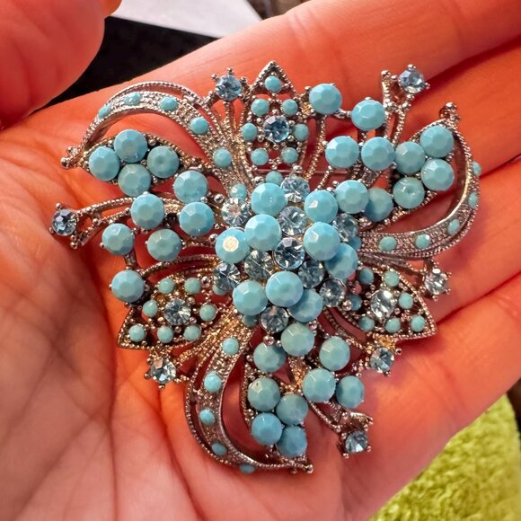 Turquoise Cluster Brooch Pendant Large Floral Gold Tone Statement Pin 2.25 inch - Picture 5 of 7